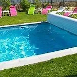 Logis Des Moissons Otel Matougues