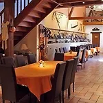 Otel Logis Des Moissons