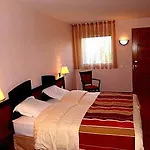 Hotel Logis Des Moissons 3*