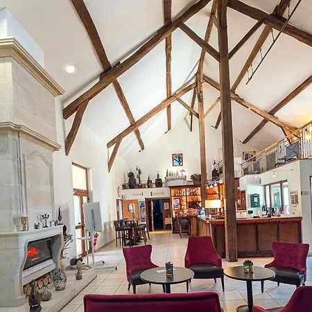 Logis Des Moissons Hotell