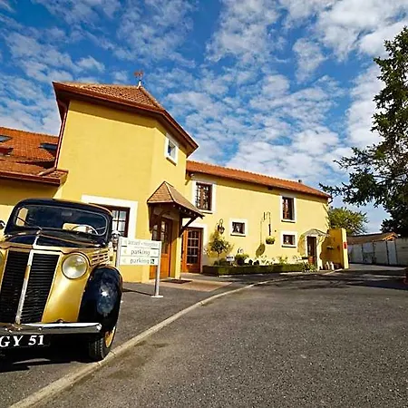 Logis Des Moissons Matougues