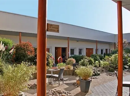 Hotell Logis Des Moissons Matougues