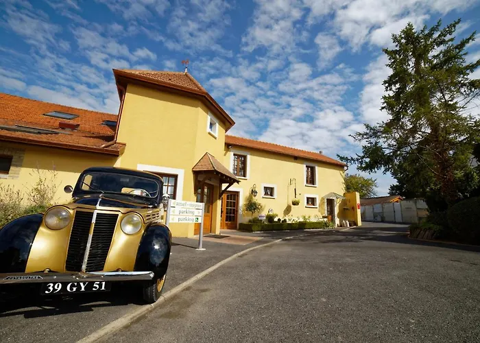 Logis Des Moissons Hotel Matougues