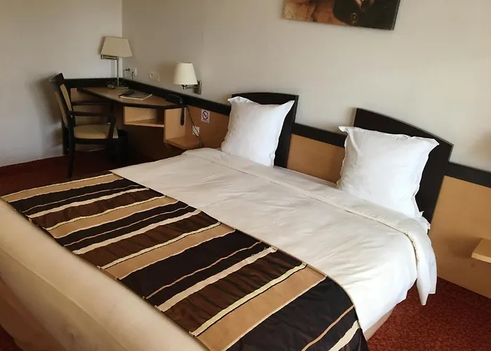 Otel Logis Des Moissons 3*