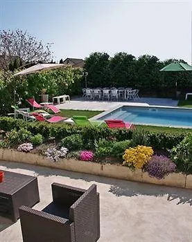 Logis Des Moissons Otel